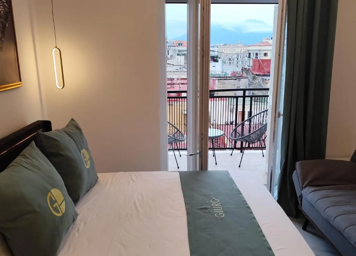 Hotel Giuro Neapel