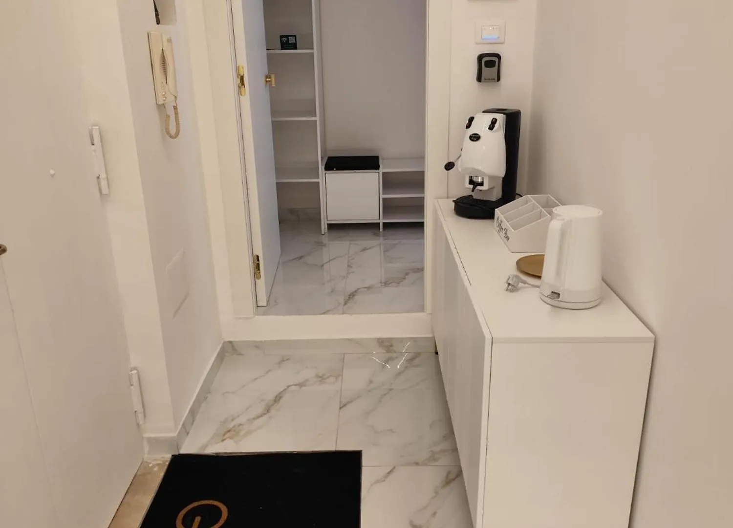 Hotel Giuro Neapel Italien